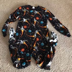 🎉🎉HOST PICK🎉🎉Fleece pajamas with feet